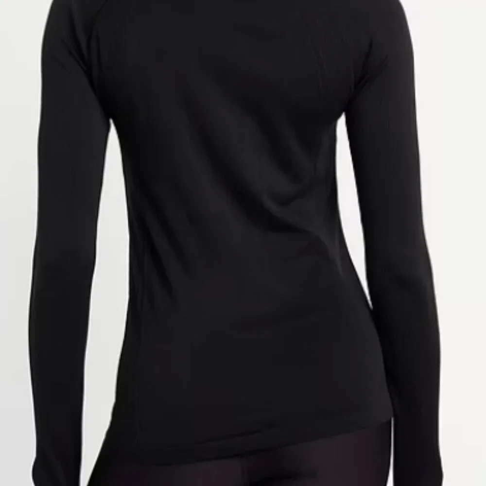 Fitted Athleisure Long Sleeve Crew Neck Black Top - Large NWT